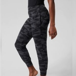 Athleta Joggers XS